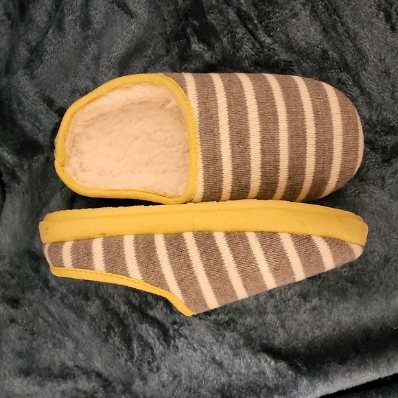 GREY AND WHITE STRIPED KNIT SLIPPER WITH FLEECE INSTEP - Picture 2 of 6
